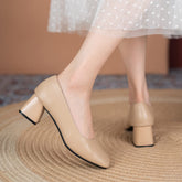 Zapatos de tacón grueso y punta cuadrada